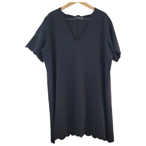 Boohoo Dresses & Skirts - Boohoo Womens Size 22 Scallop Edge V Neck Black Shift Short Dress Tunic Stretch